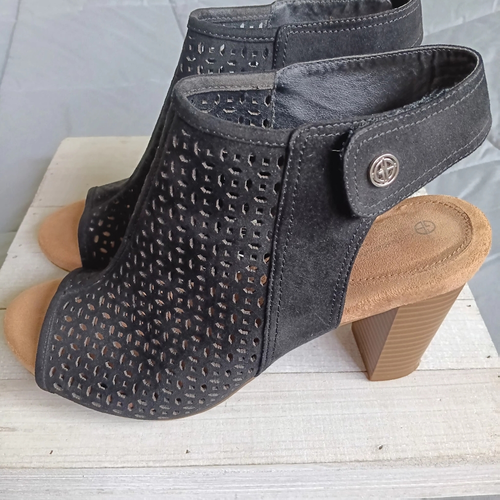 Giani Bernini Black And Tan Sz 9.5 Memory Foam Women's Peep-Toe Ankle Heels - Picture 5 of 11